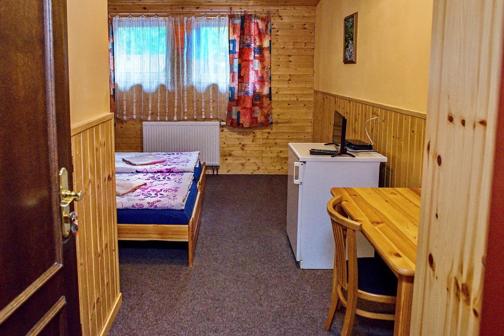 Penzion Radosov Ubytovani V Soukromi Kyselka  Exteriör bild
